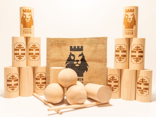 Leeuwentoren | houten werpspel